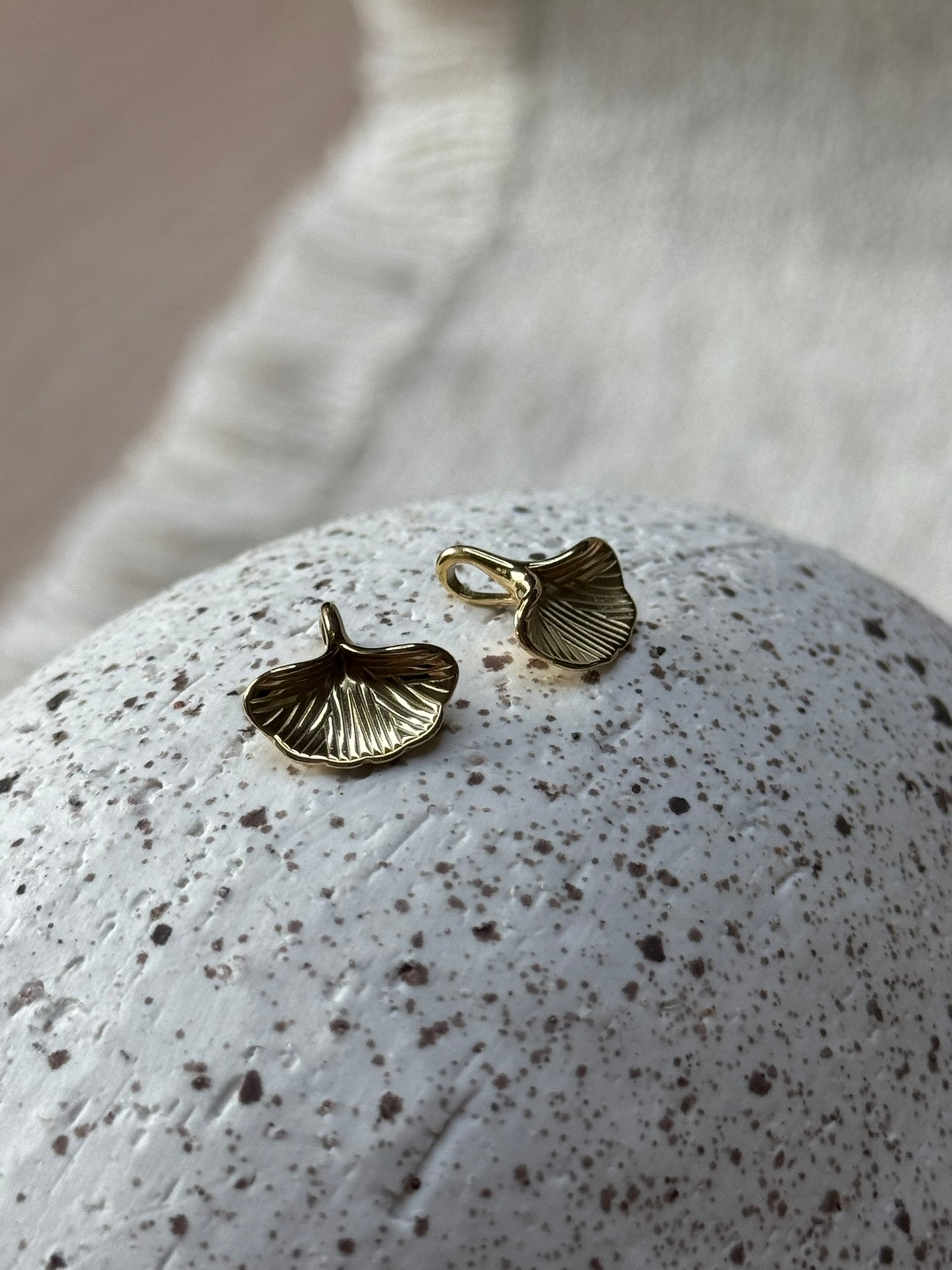 Gylne Blad Charm