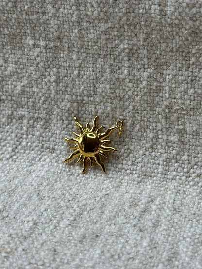 Sol charm